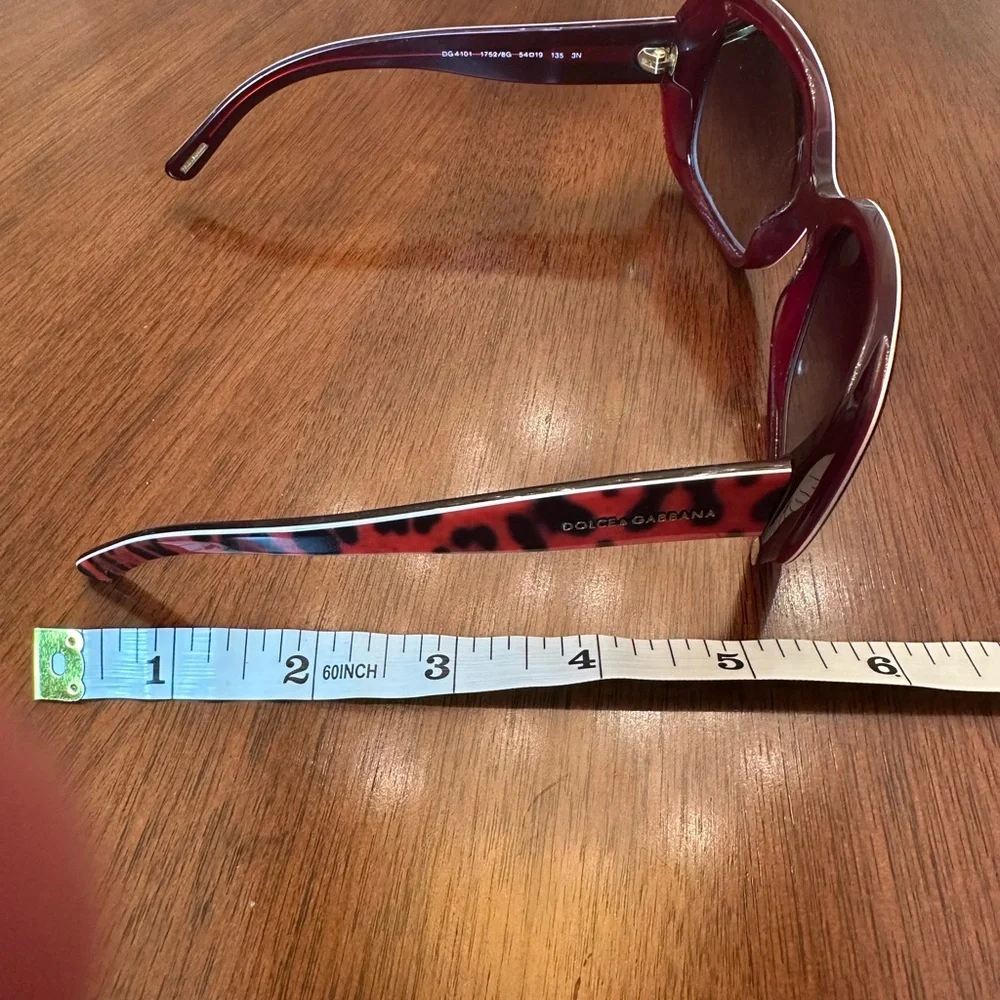 Dolce & Gabbana Red & Black Leopard Oversized Sunglasses – DG Designer Shades - Picture 3 of 10